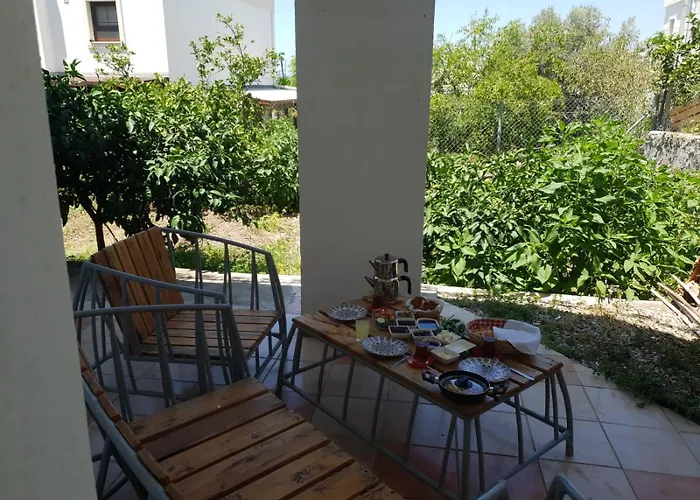 Our Near The Sea And Grocery Stores דירה